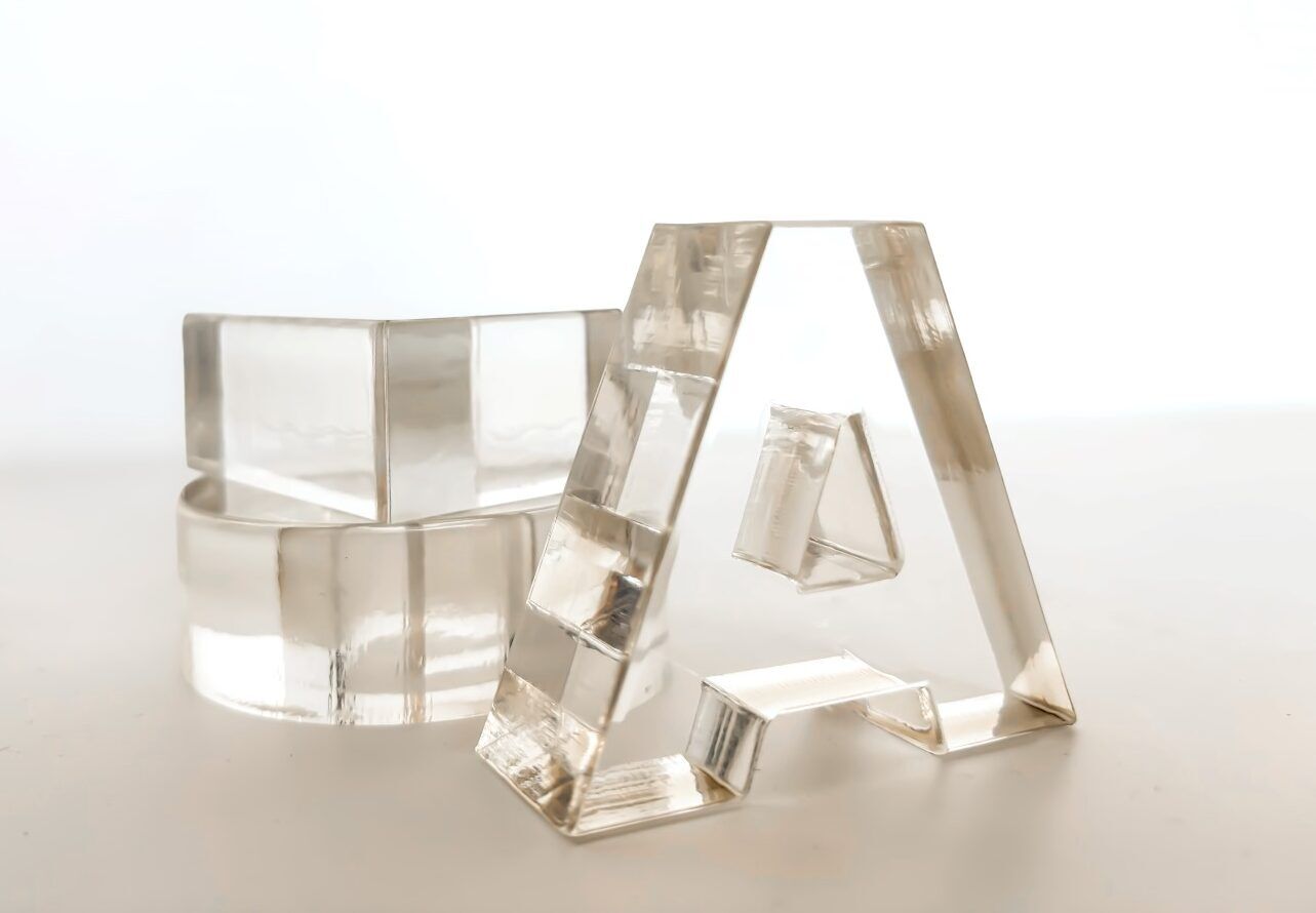 Acrylaat snijden, Plexiglas materiaal letters