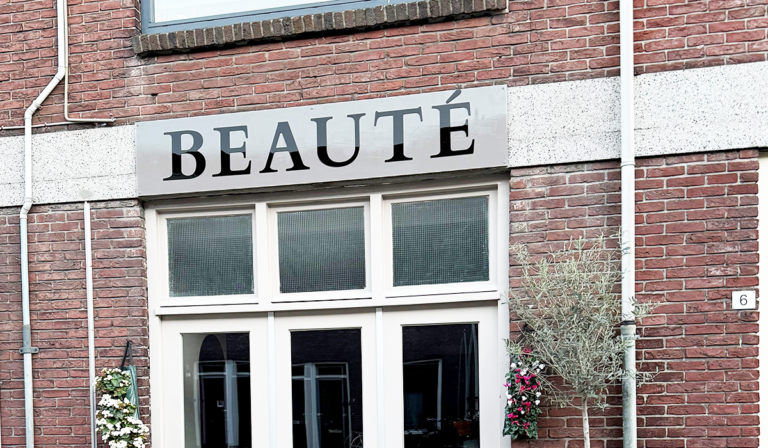 Buitengevel reclame
